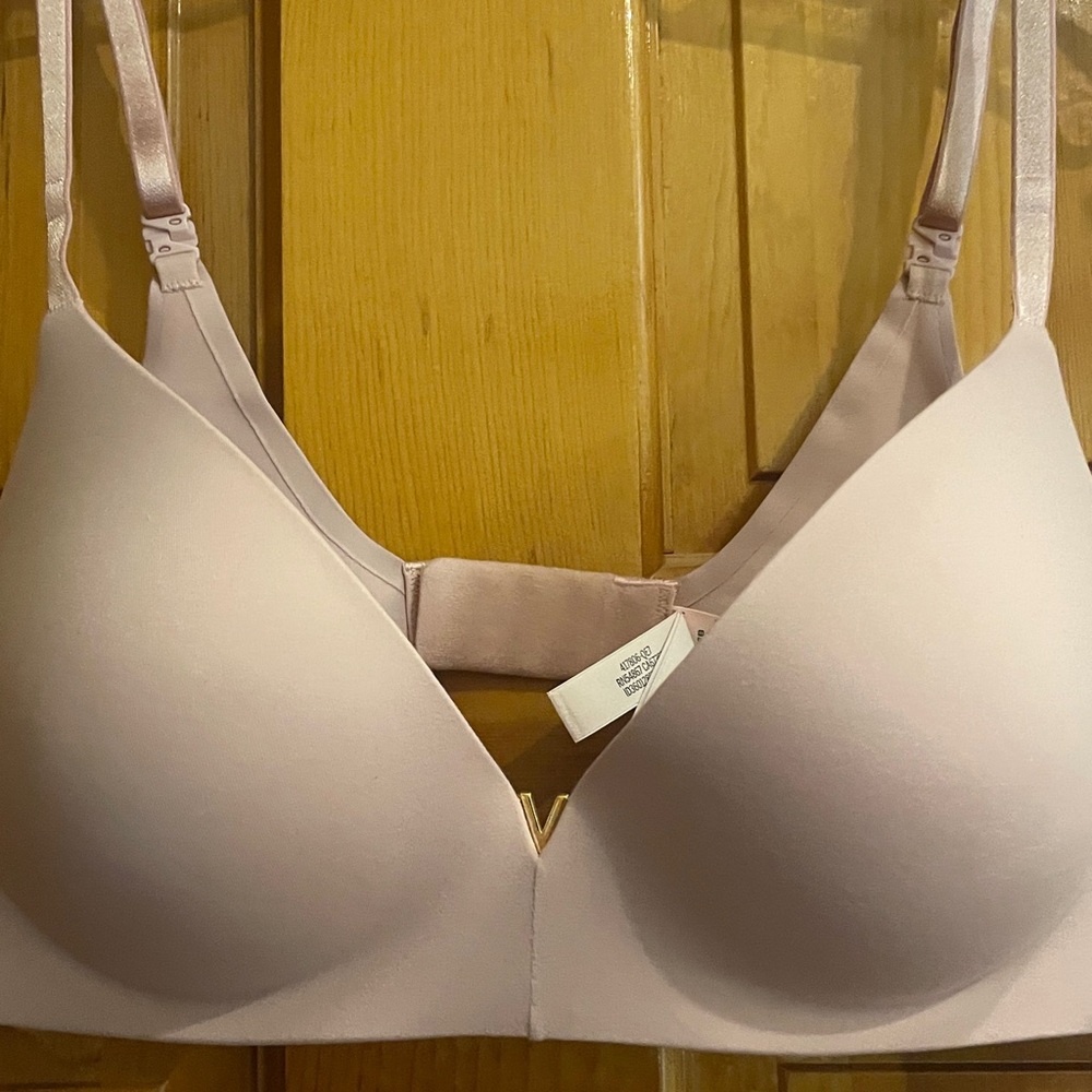 NWOT Dream Angels Victoria's Secret padded no wires bra 36B - Picture 2 of 5